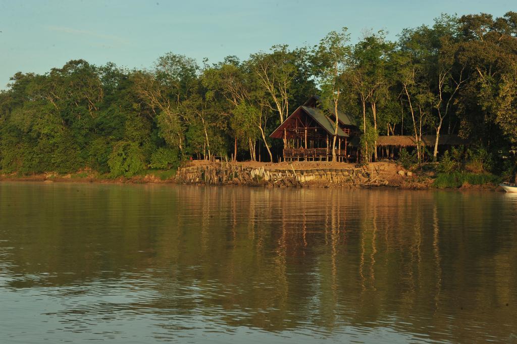 Borneo Natural Sukau Bilit Resort Exterior foto